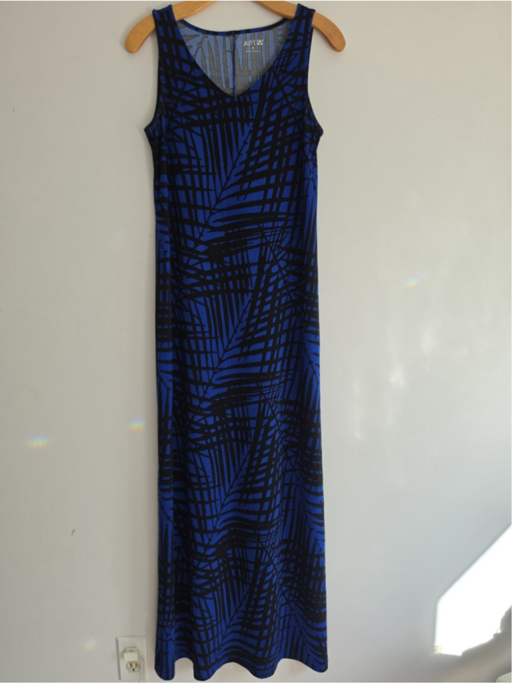 Apt. 9 Sleeveless Maxi Dress Medium Blue Black Tropical Palm Leaf Knit Long